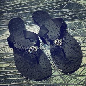 Tory Burch Shoes - Tory Burch Leather Thong Flip Flip Sandals Tory Burch Shoes - Tory Burch Leather Thong Flip Flip Sandals